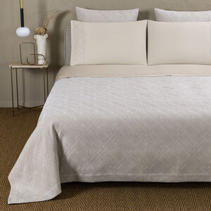 slide 1 Luxury Tressage Bedspread