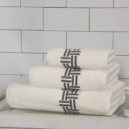 Basket Weave Embroidery Asciugamano