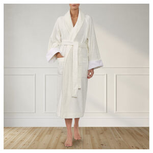 slide 4 Unito Bathrobe