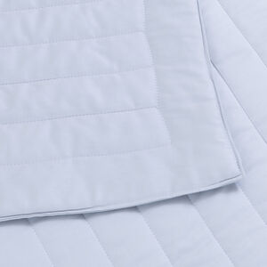 slide 3 Vertical Sateen Steppdecke