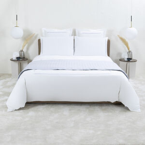 slide 4 Vertical Sateen Steppdecke