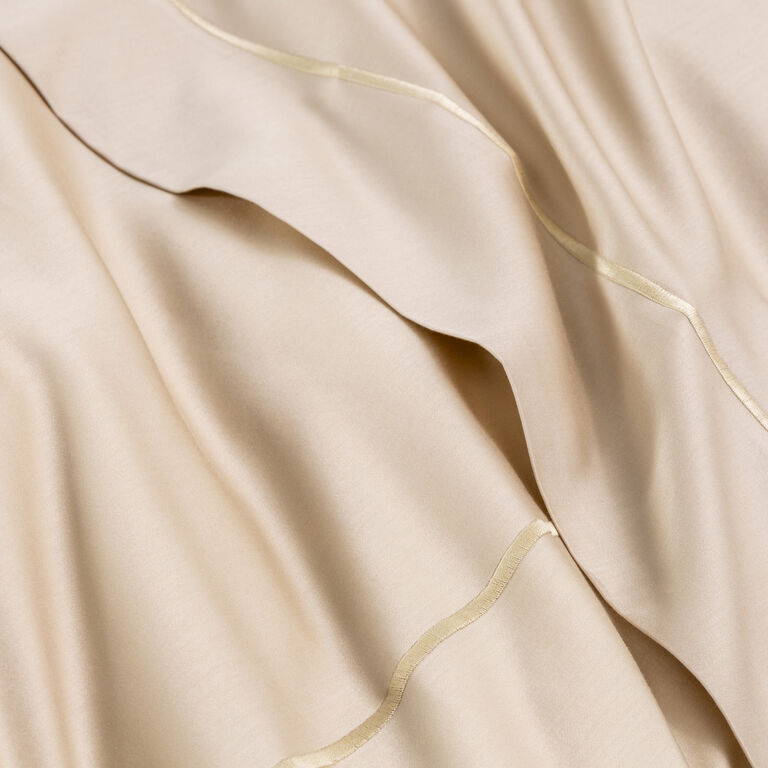 slide 5 Camelia Duvet Cover Set