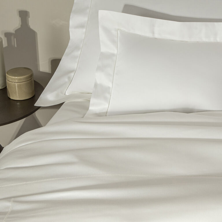 slide 5 Single Ajour Pillowcase Set