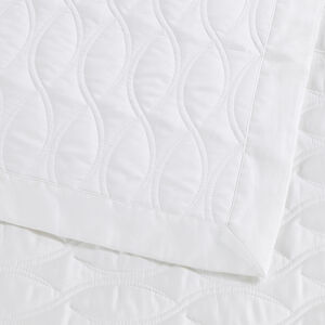 slide 3 Infinito Light Quilt
