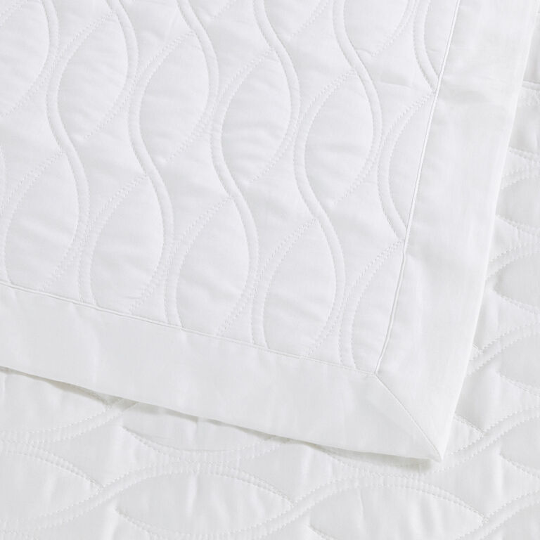 slide 3 Infinito Light Quilt