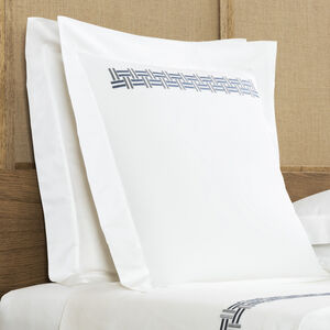 slide 2 Basket Weave Embroidery Federa Quadrata
