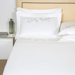 slide 2 Tracery Embroidered Sheet Set