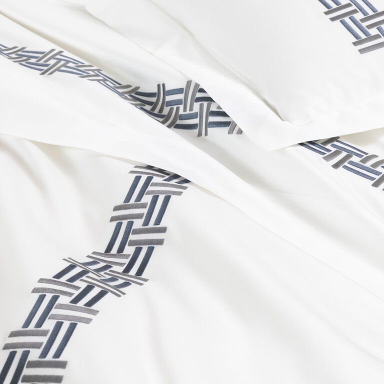 slide 5 Basket Weave Embroidery Federa