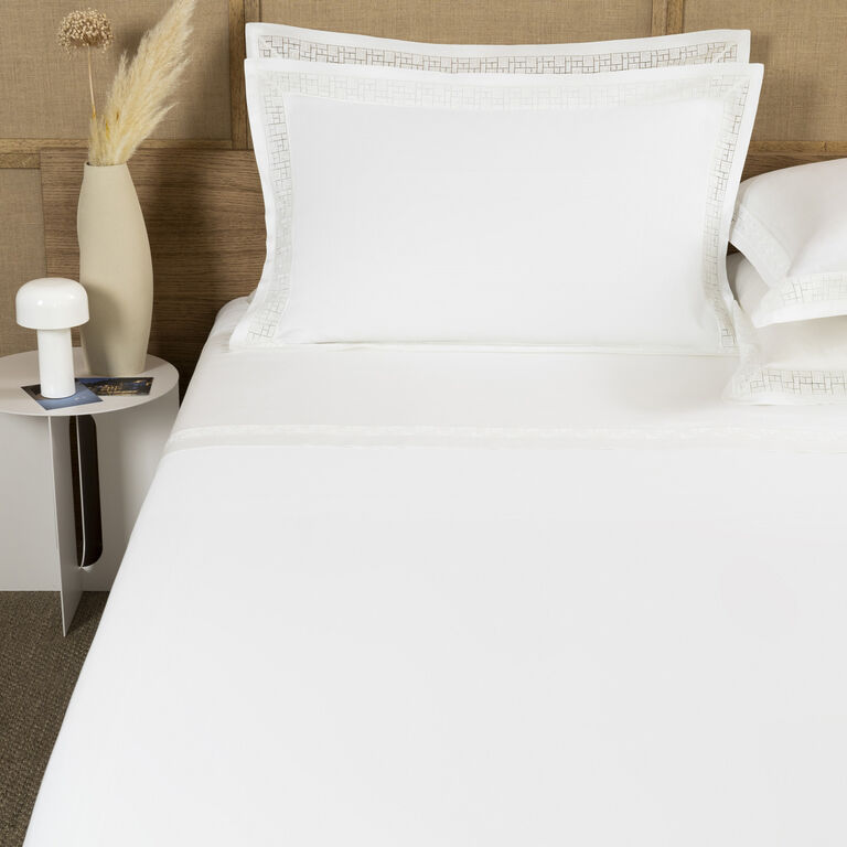 slide 2 Maze Lace Bettgarnitur