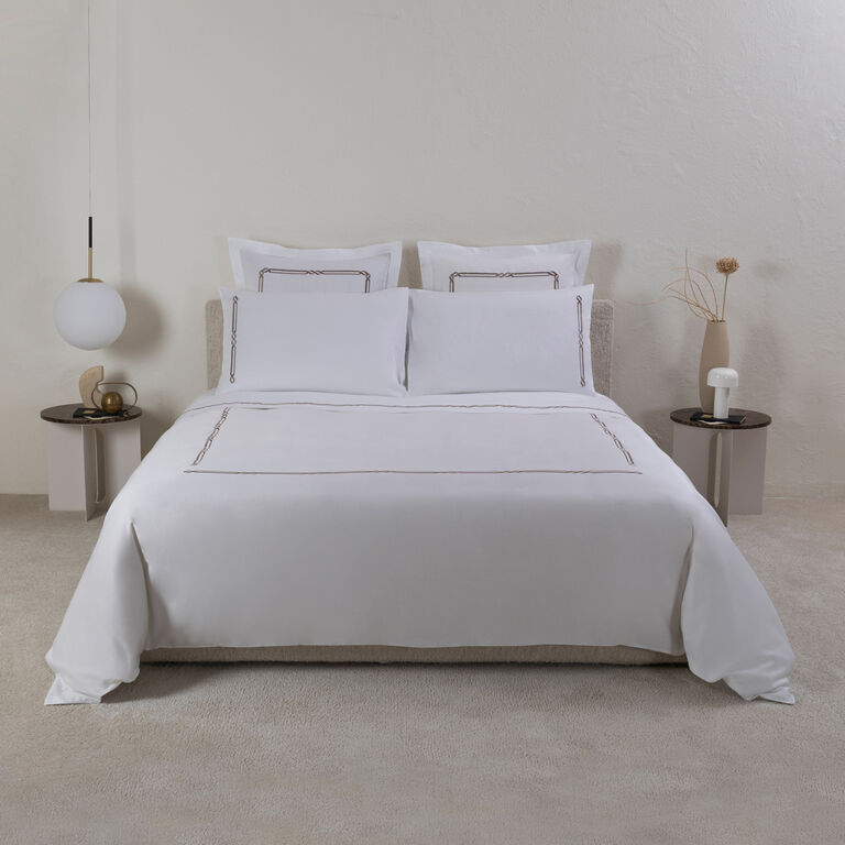 slide 4 Frame Embroidery Duvet Cover Set
