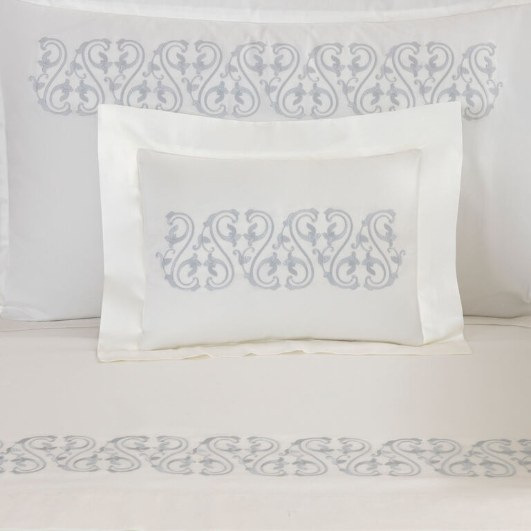 slide 1 Ornate Medallion Ricamo Boudoir