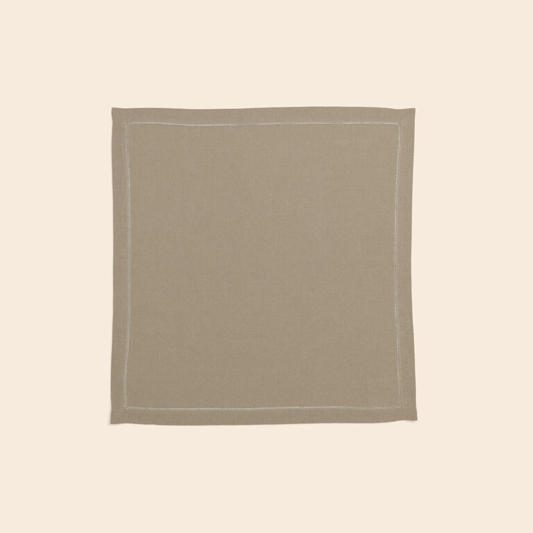 slide 3 Artistry Ajour Serviettenset