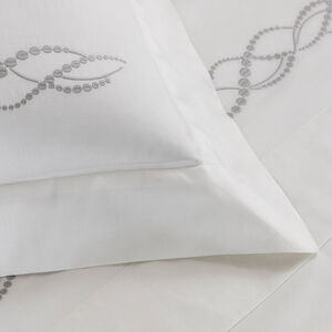 slide 3 Pearls Embroidered Duvet Cover Set