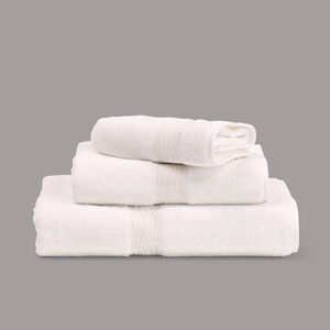 slide 3 Balance Lace Serviette Invit&eacute;