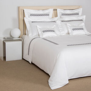 slide 4 Basket Weave Ricamo Completo Letto