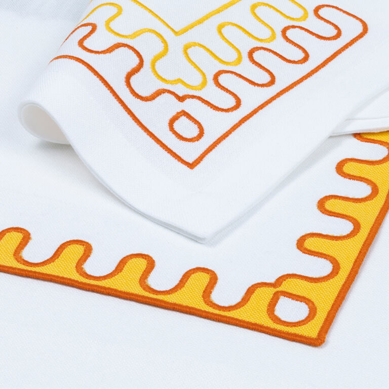 slide 4 Modernism Frame Set aus Tischsets und Servietten