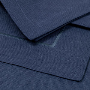 slide 4 Define Set aus Tischsets und Servietten