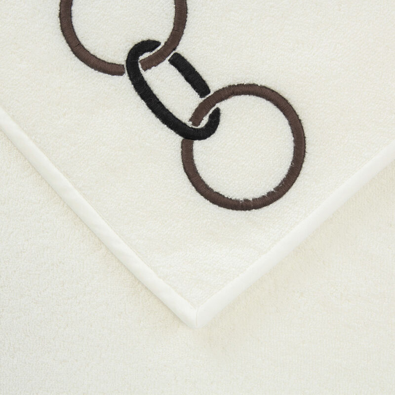 Links Embroidered Guest Towel
