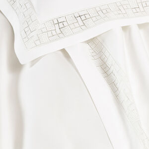 slide 5 Maze Lace Bettgarnitur