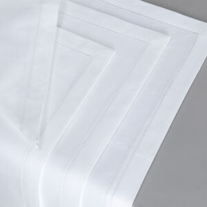 slide 4 Artistry Ajour Serviettenset