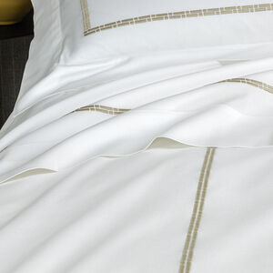 slide 5 Affinity Embroidered Completo Letto