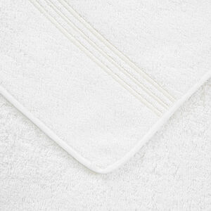 slide 3 Triplo Bourdon Guest Towel