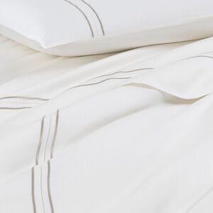 slide 5 Elegance Euro Sham