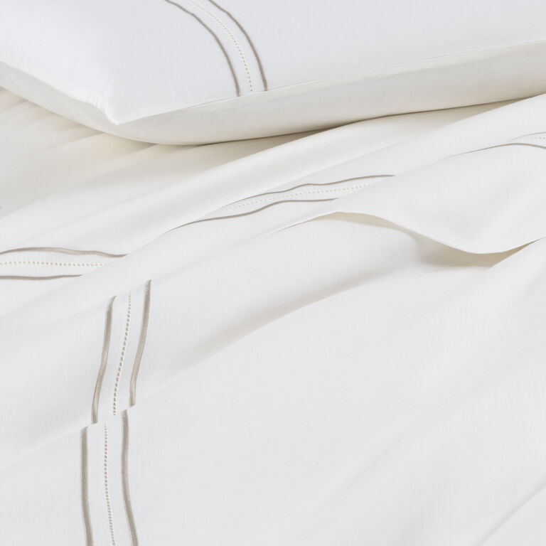 slide 5 Elegance Euro Sham