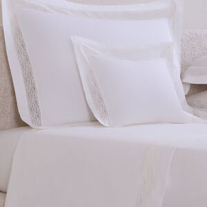 slide 2 Balance Lace Duvet Cover