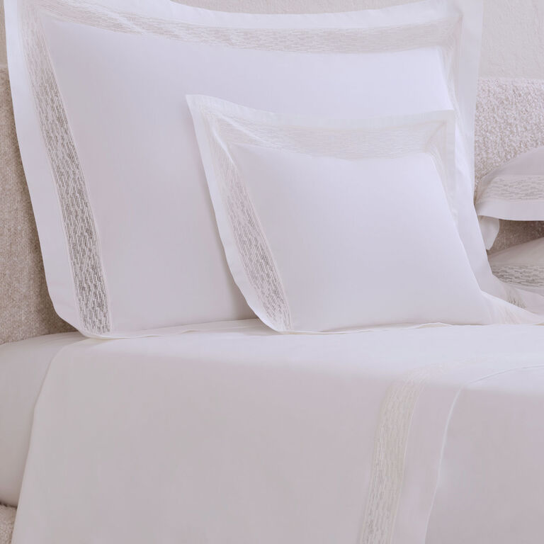 slide 2 Balance Lace Duvet Cover