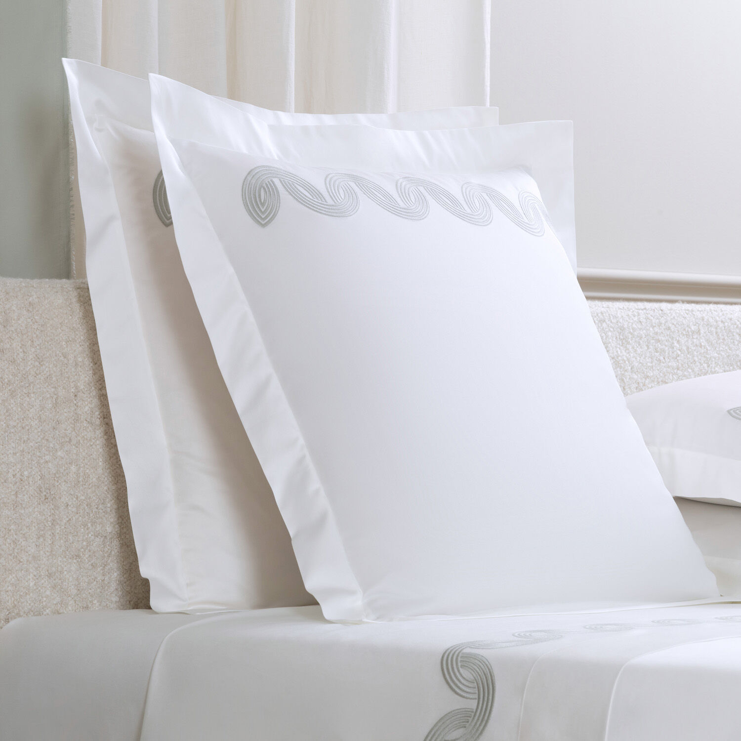 FRETTE フレッテ 新品5.8万円 ベッドクッションカバー ユーロシャム New Arrivals - Luxury Linens | Frette