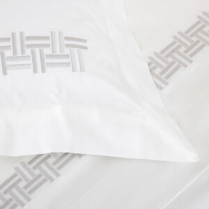 slide 3 Basket Weave Ricamo Set Copripiumino