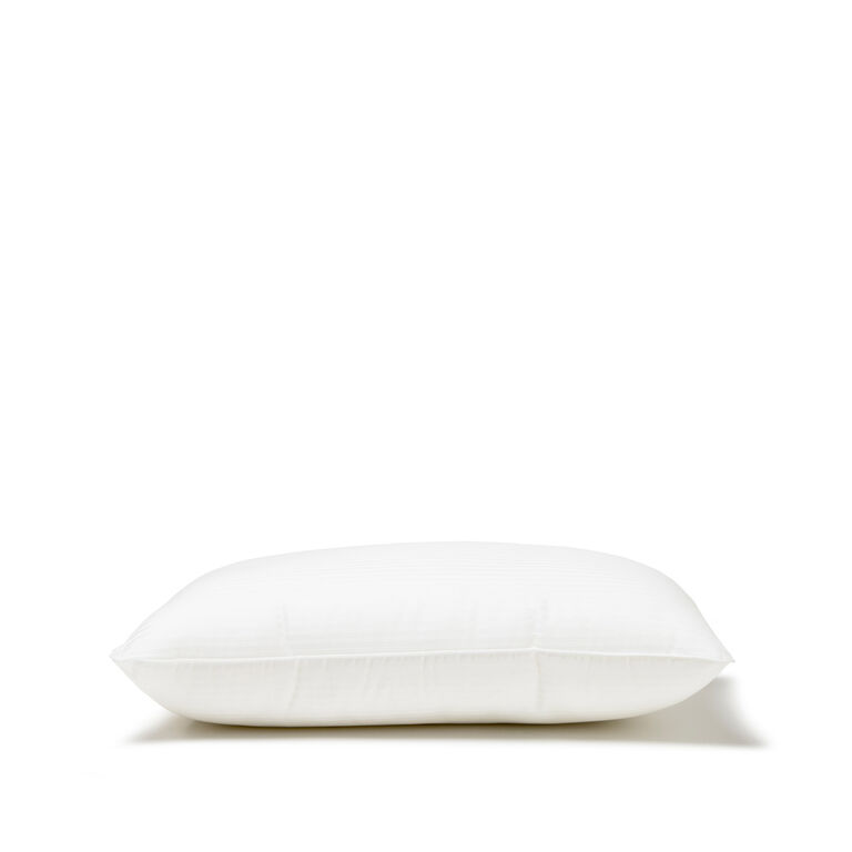 slide 3 Nuvola Firm Pillow Filler