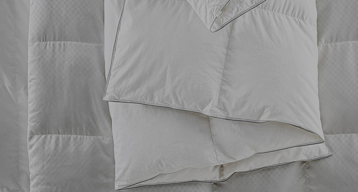 Fillers & Comforters di Lusso Outlet | Frette