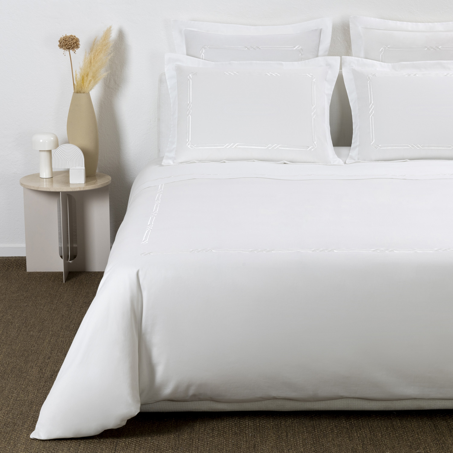 Frette Frame Embroidery Duvet Cover Set In White Size Super King, Cotton Sateen | Made In Portugal