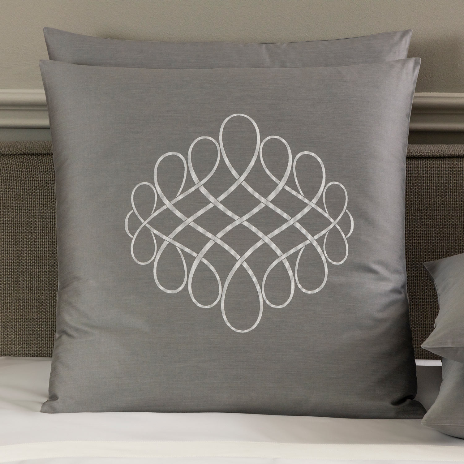 Frette Monogram Euro Sham In Steel Grey/Milk Size Euro 65, Cotton Sateen | Made In Italy