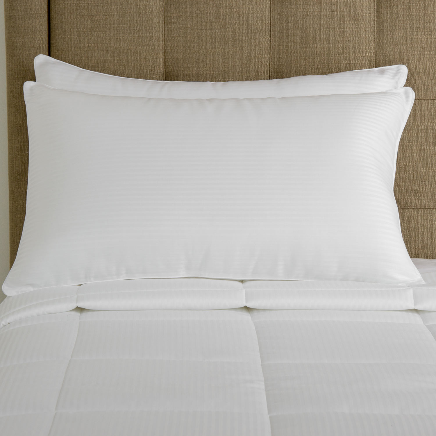 Nuvola Medium Down Alternative Pillow Filler Frette