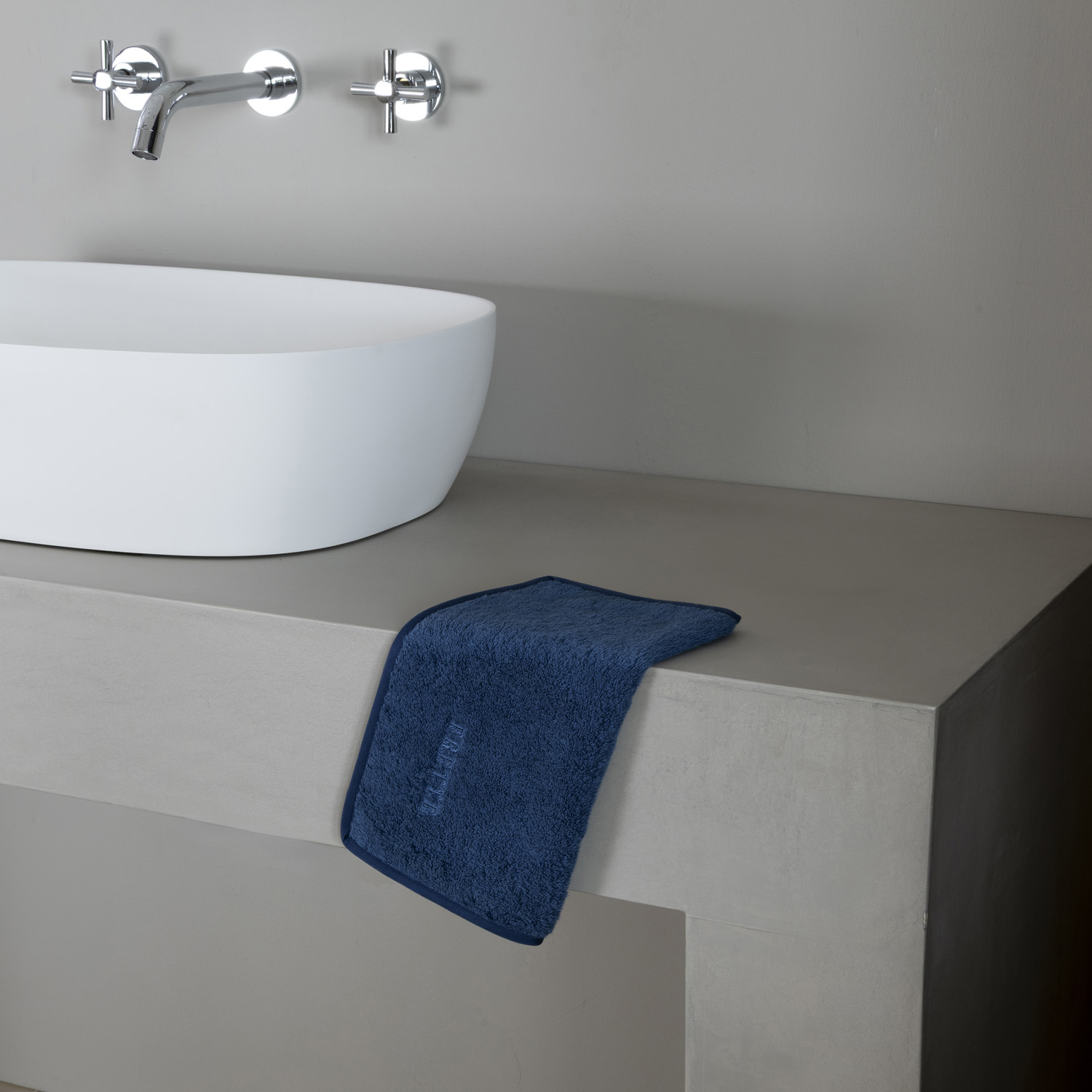 Frette Unito Wash Cloth In Indigo Blue, Cotton | Made In Italy