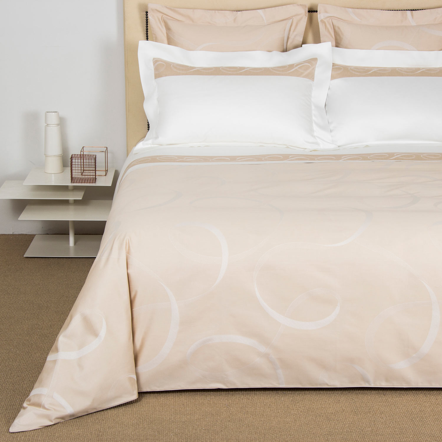 Frette Ribbons Duvet Cover Set In Savage Beige/Milk Size King, Cotton Sateen/Silk | Made In Italy