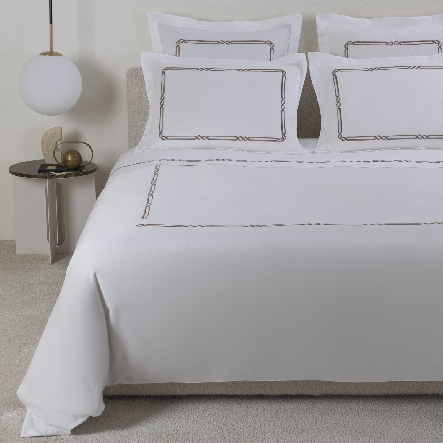 Frette Frame Embroidery Duvet Cover Set In White/Argil Size Super King, Cotton | Made In Portugal