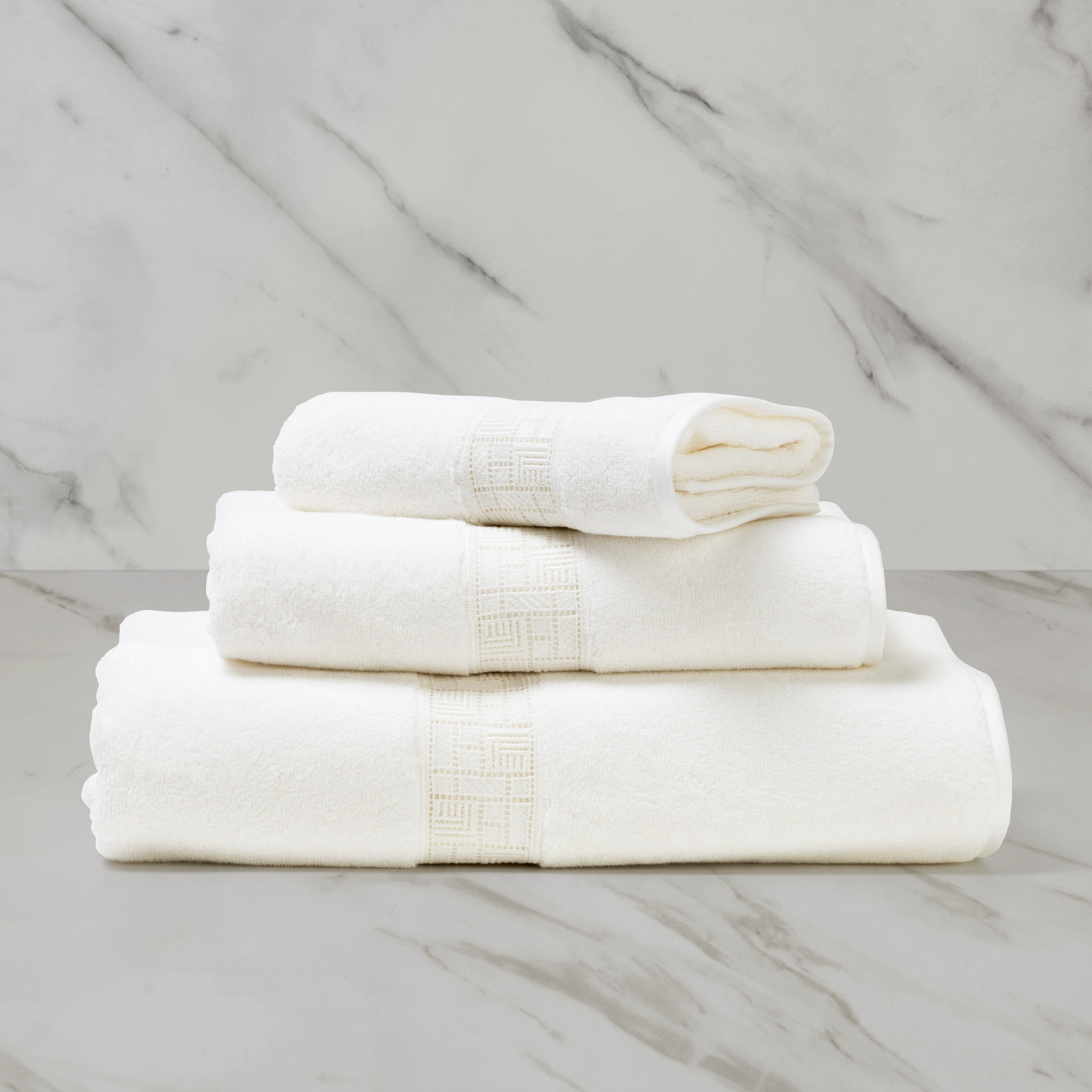 Frette Maze Lace Guest Towel In Milk, Cotton | Made In Italy