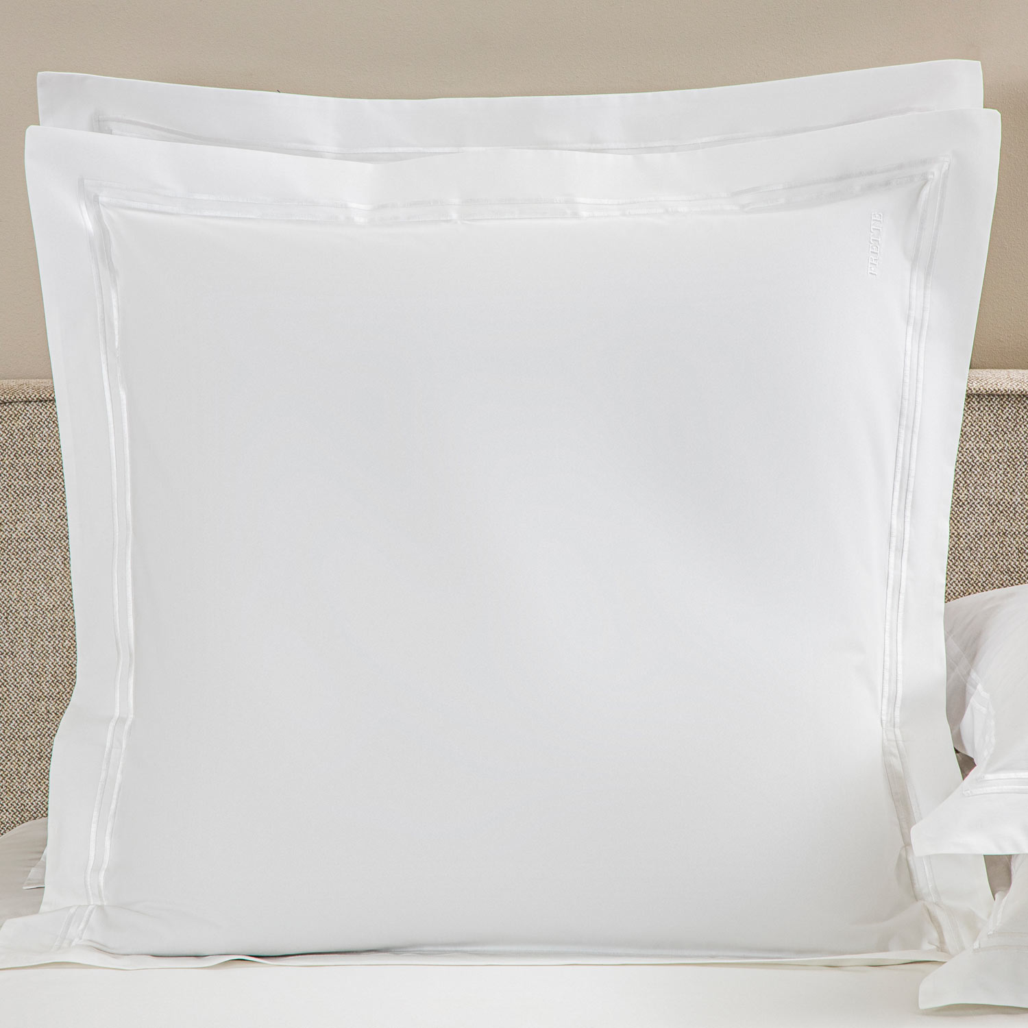 Frette White Classic Euro Sham In Size Euro 65, Cotton Percale | Made In Italy