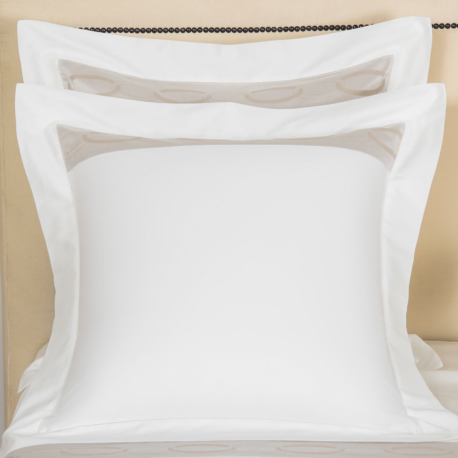 Frette Chains Border Sham In Milk/Amaryllis Size Euro, Cotton/Linen | Made In Italy