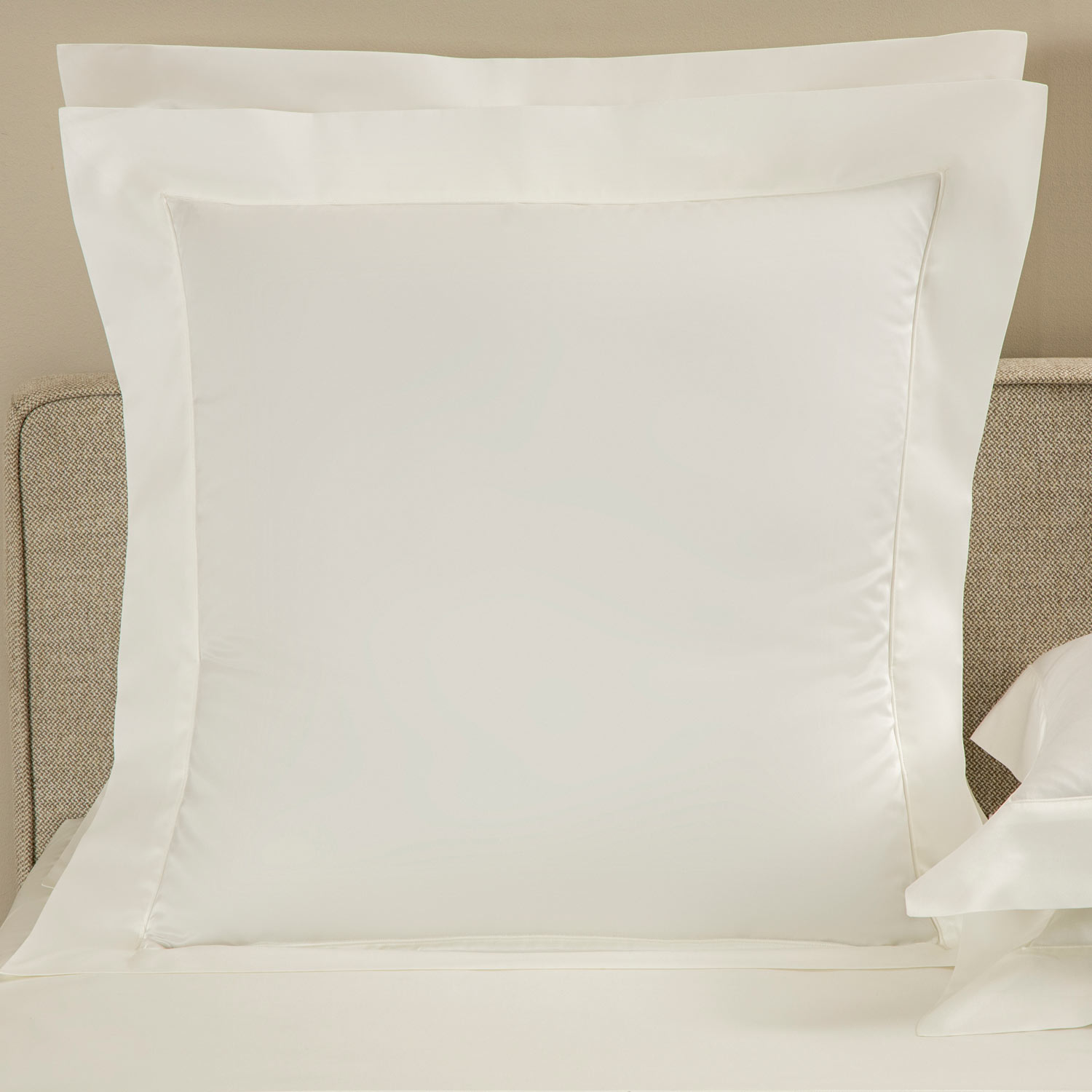 Frette Milk Grace Euro Sham In Size Euro 65, Cotton Sateen | Made In Italy