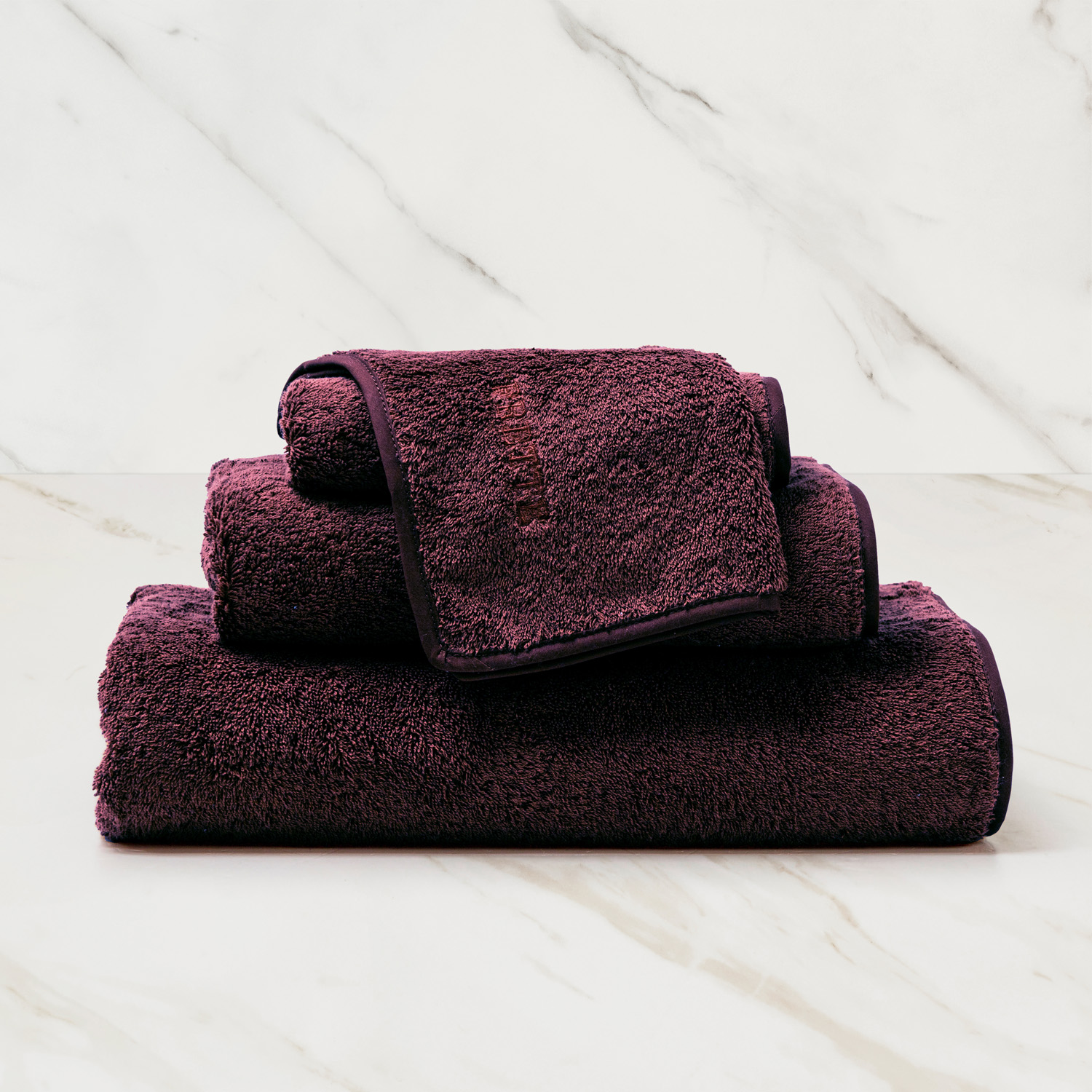 Frette Unito Wash Cloth In Plum, Cotton Sateen | Made In Italy