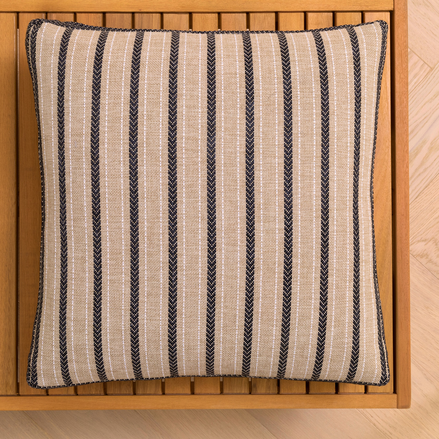 Oasis Outdoor Decorative Pillow