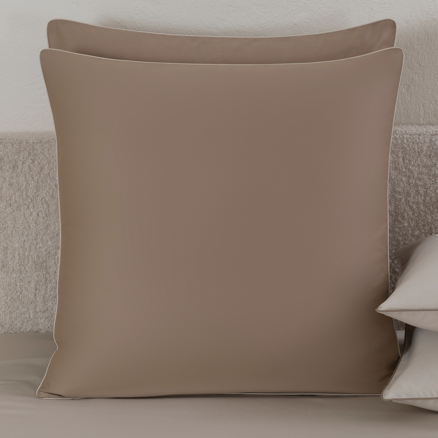 Frette Argil/Sand Greenwich Euro Sham In Size Euro 65, Cotton | Made In Portugal