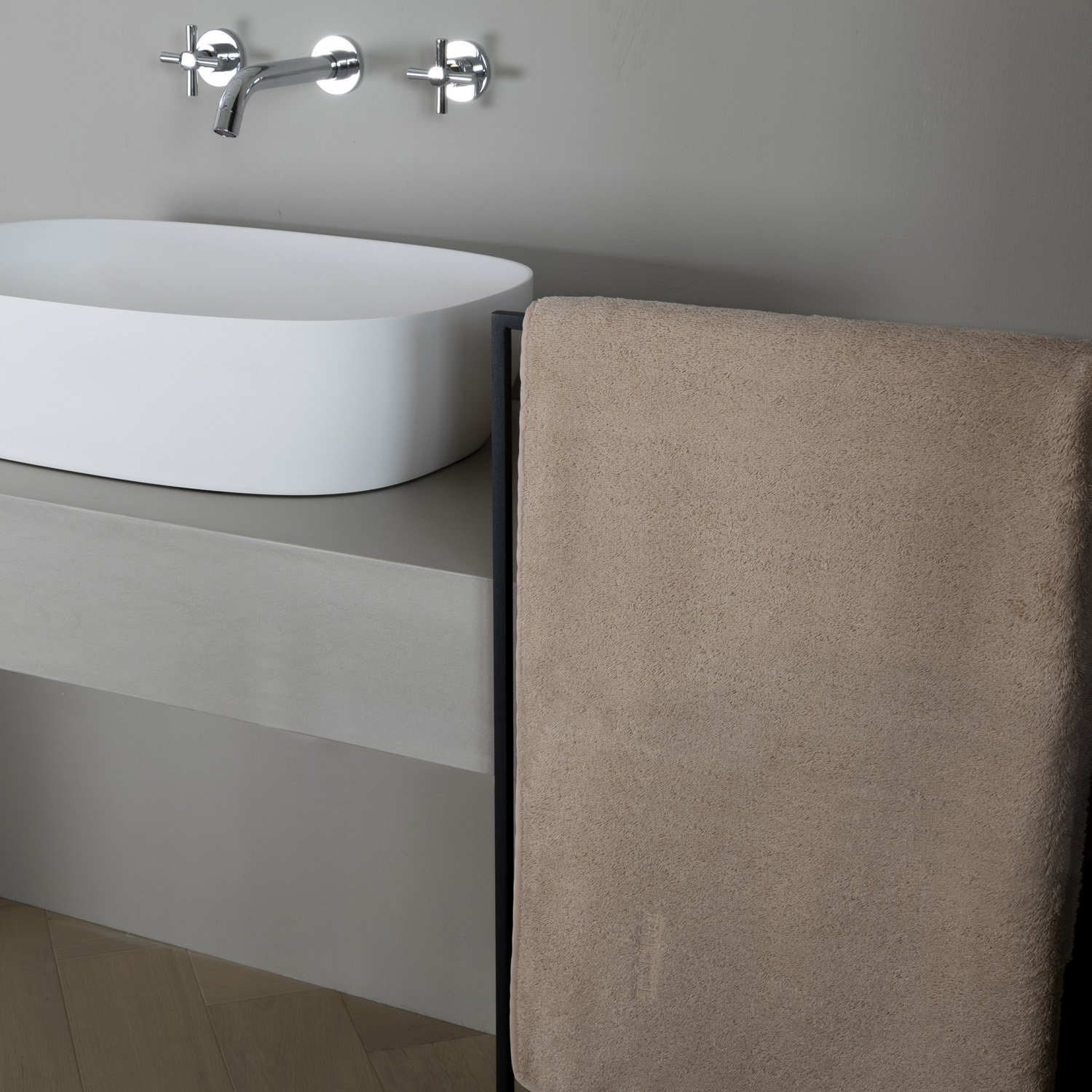 Frette Unito Bath Sheet In Misty Blush, Cotton | Made In Italy