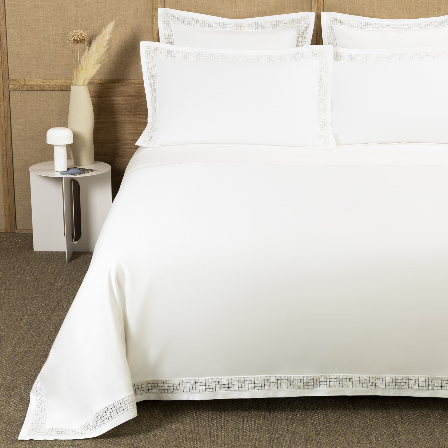 Frette Maze Lace Duvet Cover Set In Milk Size King, Cotton Sateen | Made In Italy