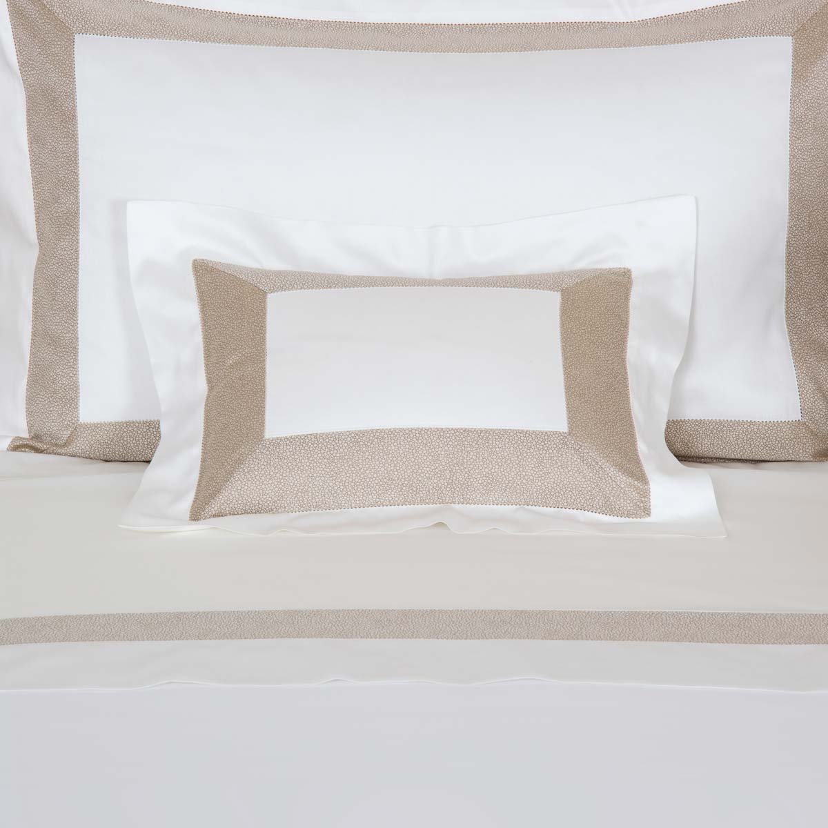 Frette Light Beige/Beige Forever Border Boudoir Sham In Cotton Sateen | Made In Italy